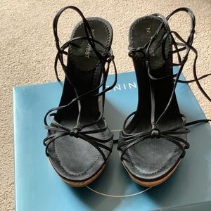 Nine West tie up black wedges